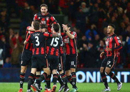 25-26赛季英超第16轮全场回放：曼联4-4伯恩茅斯,“曼联与伯恩茅斯激战成4-4平局”