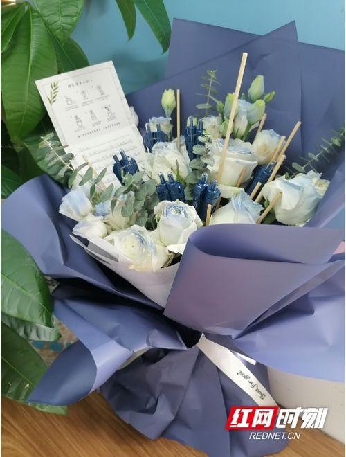 献给棒球部的花束